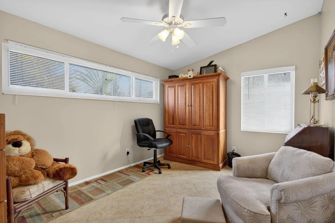 Photo of 1432 SE 2nd Street SE