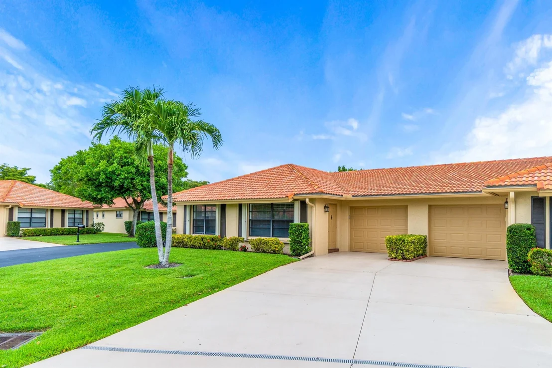 Photo of Unit A at 4635 Apple Tree Circle