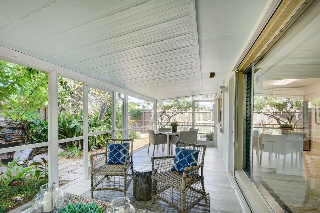 Photo of 335 Vanderbilt Drive