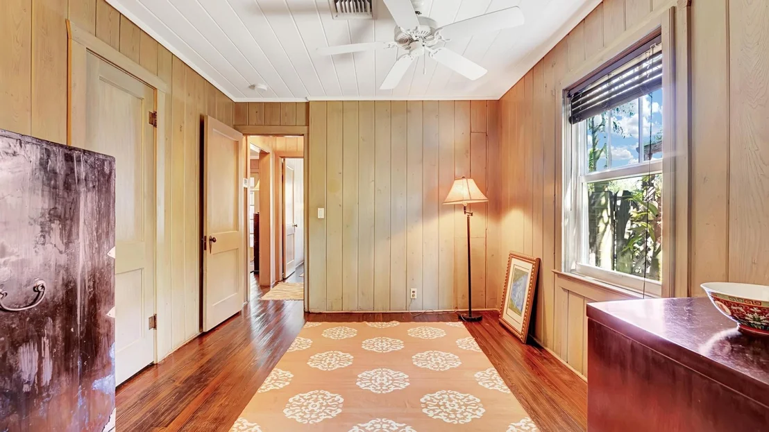 Photo of 42 Palm Square