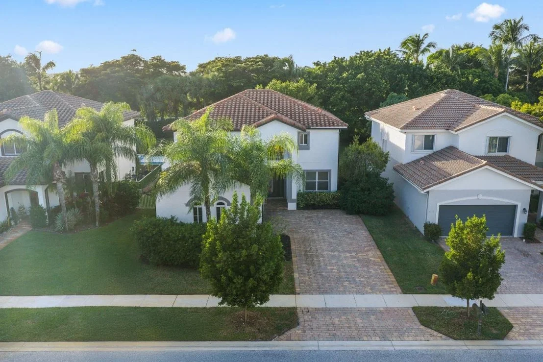 Photo of 9581 Cobblestone Creek Drive