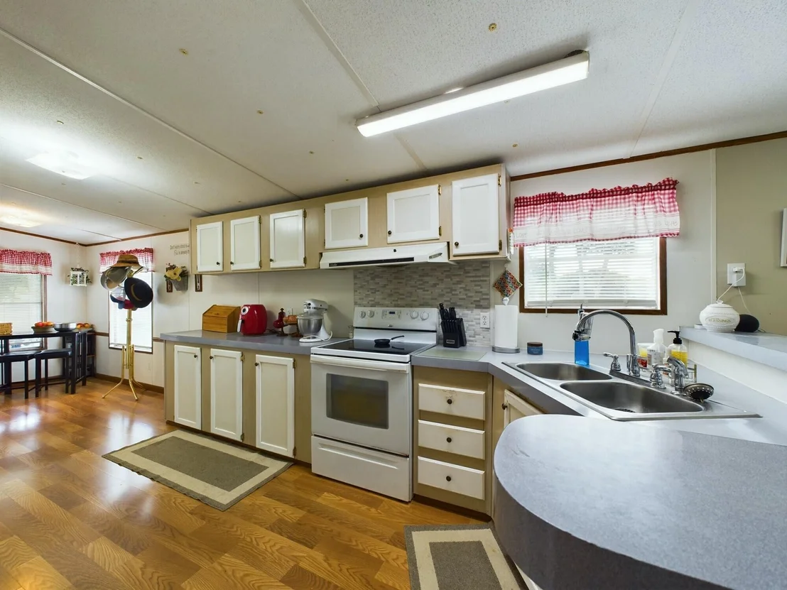 Photo of 945 Ellerbee Road