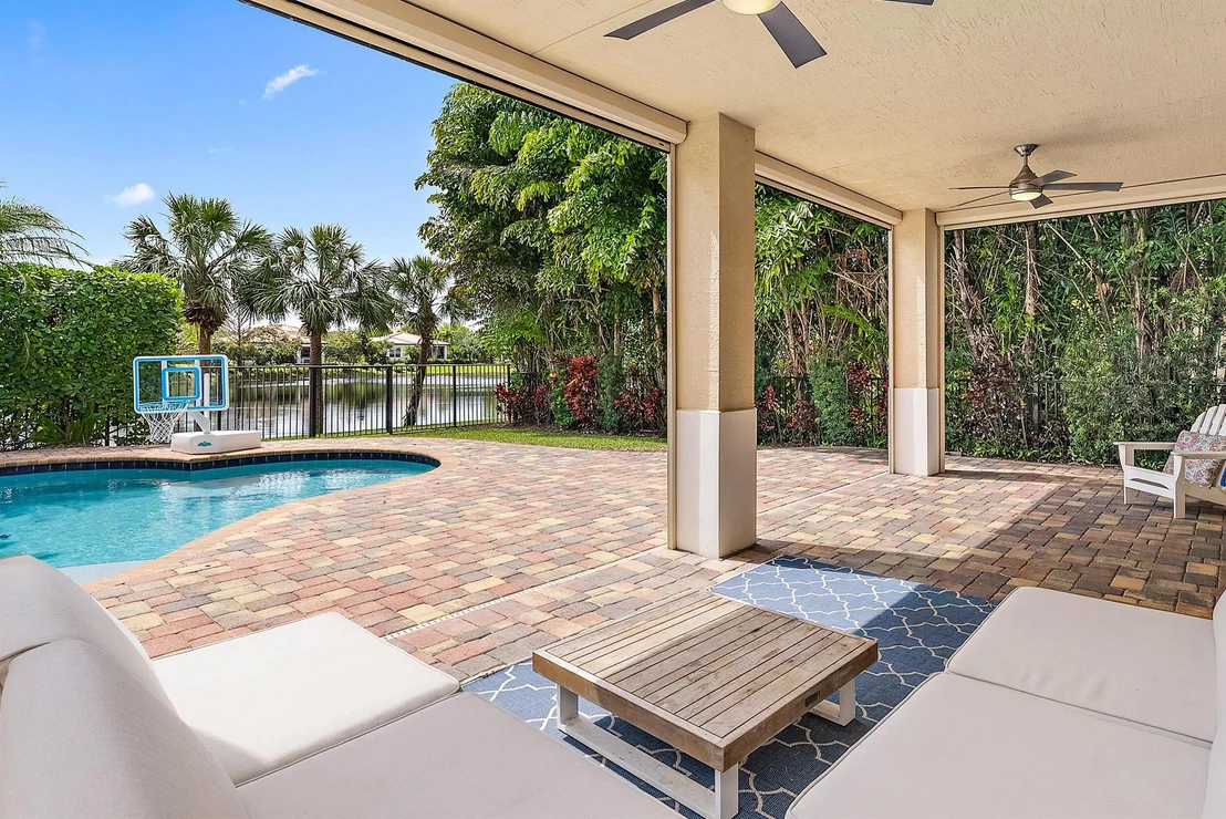 Photo of 110 Crab Cay Way