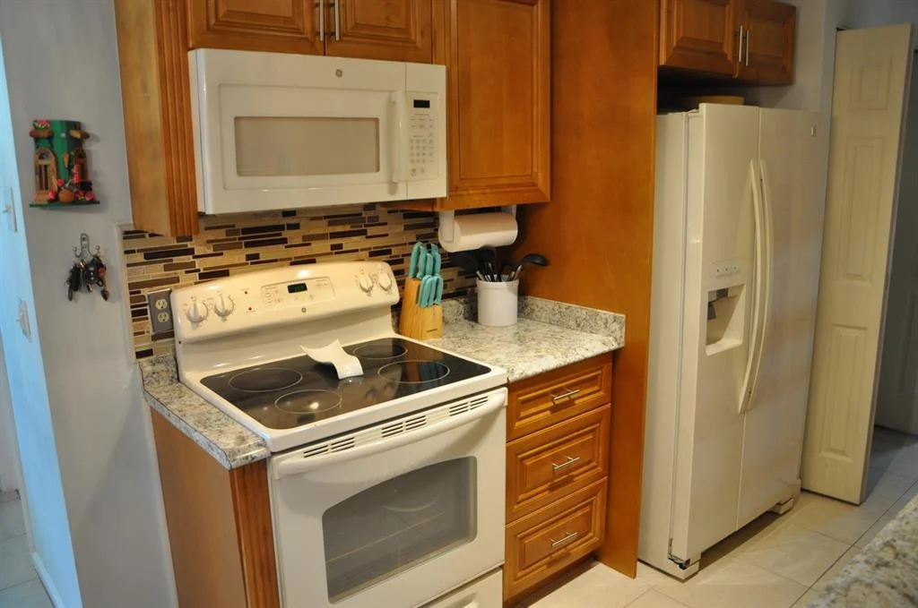 Photo of 551 Teak Drive