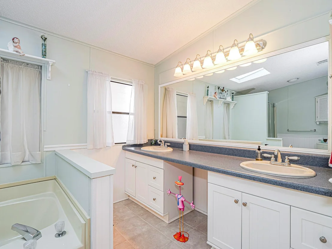Photo of 1388 Barefoot Circle