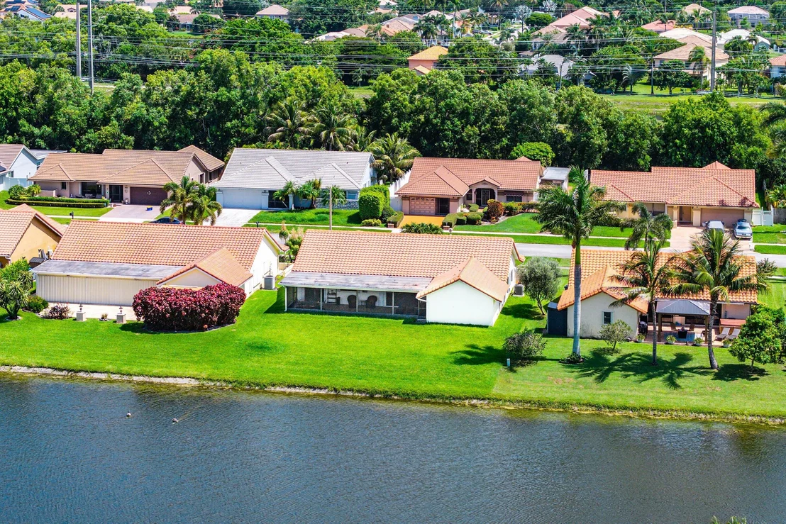 Photo of 9295 Sun Pointe Drive