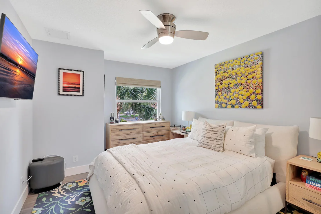 Photo of 1039 Egret Circle N