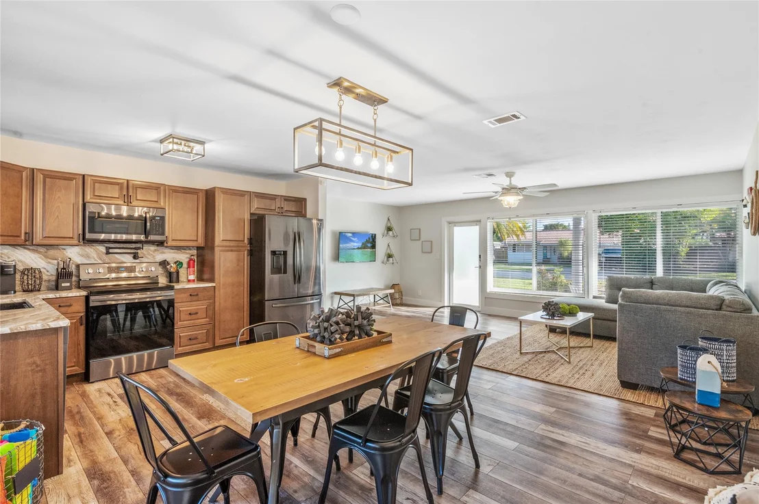 Photo of 2233 SE 13th