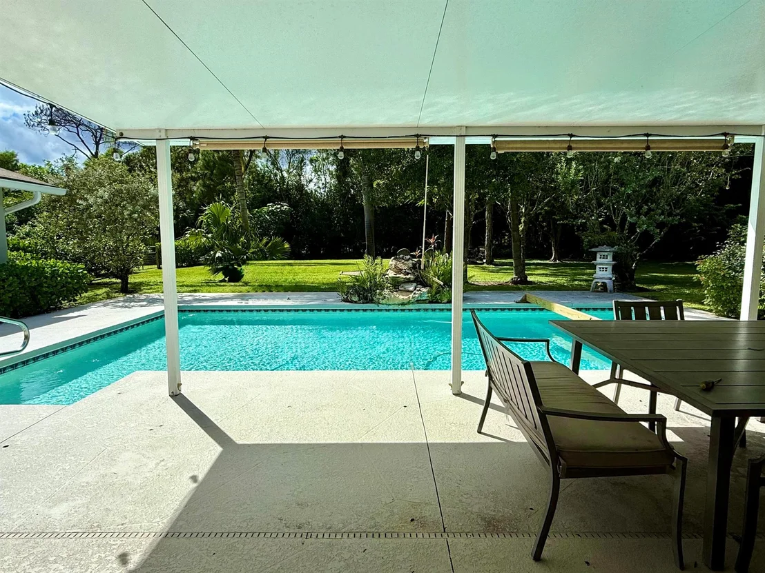 Photo of 17827 126 Terrace N