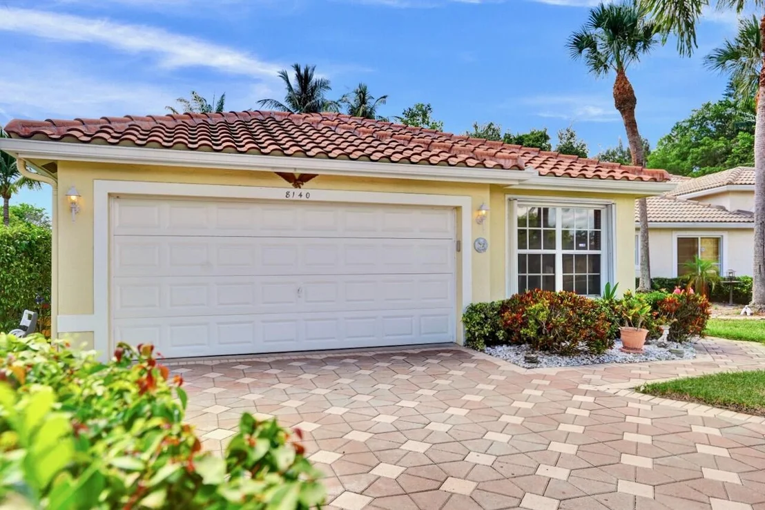 Photo of 8140 Palm Gate Drive