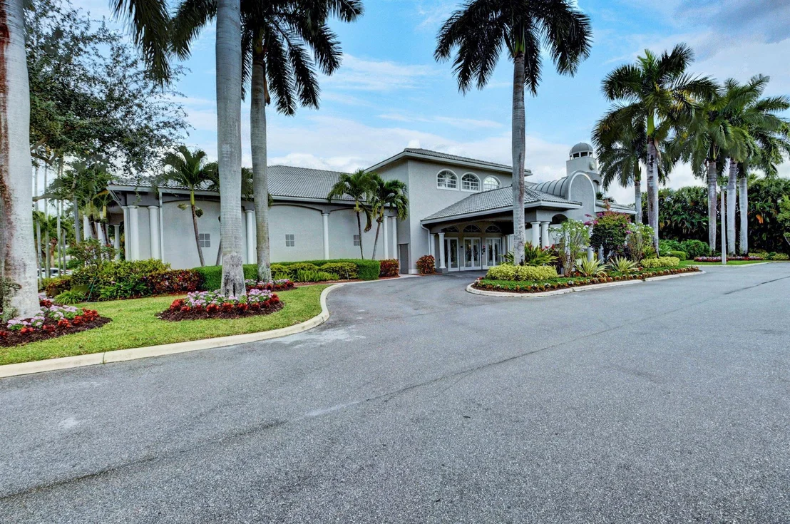 Photo of 10901 Royal Caribbean Circle