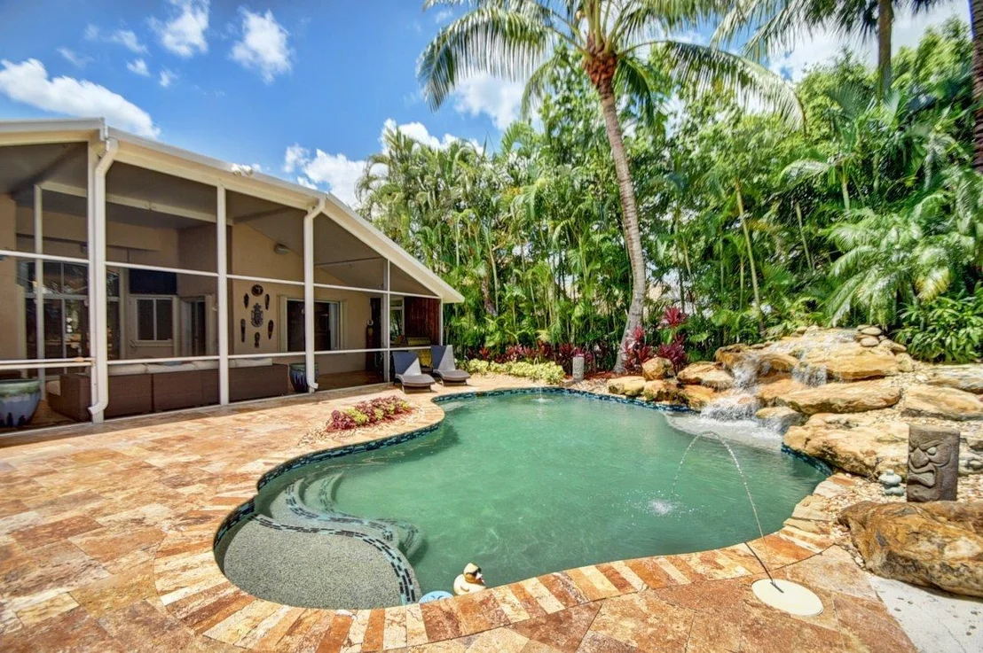 Photo of 4699 NW 7th Place