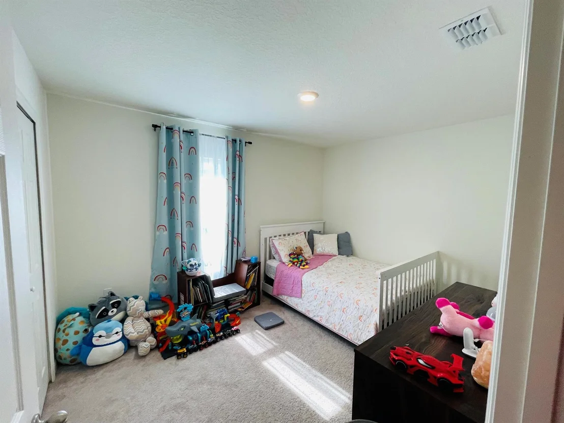 Photo of 787 SE 25th Drive
