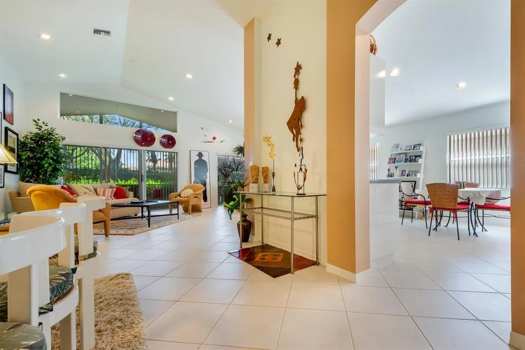 Photo of 6863 Viale Elizabeth