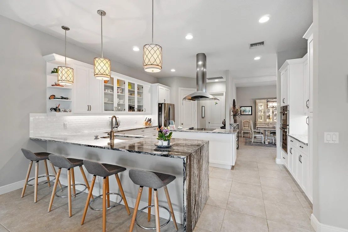 Photo of 18647 SE Lakeside Way