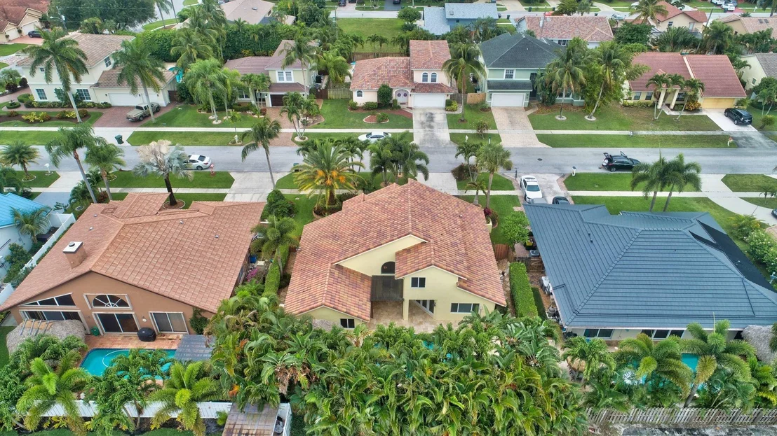 Photo of 327 Seneca Lane