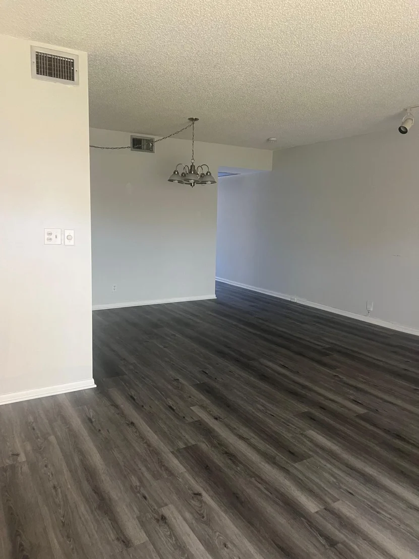 Photo of Unit E2 at 3402 Bimini Lane