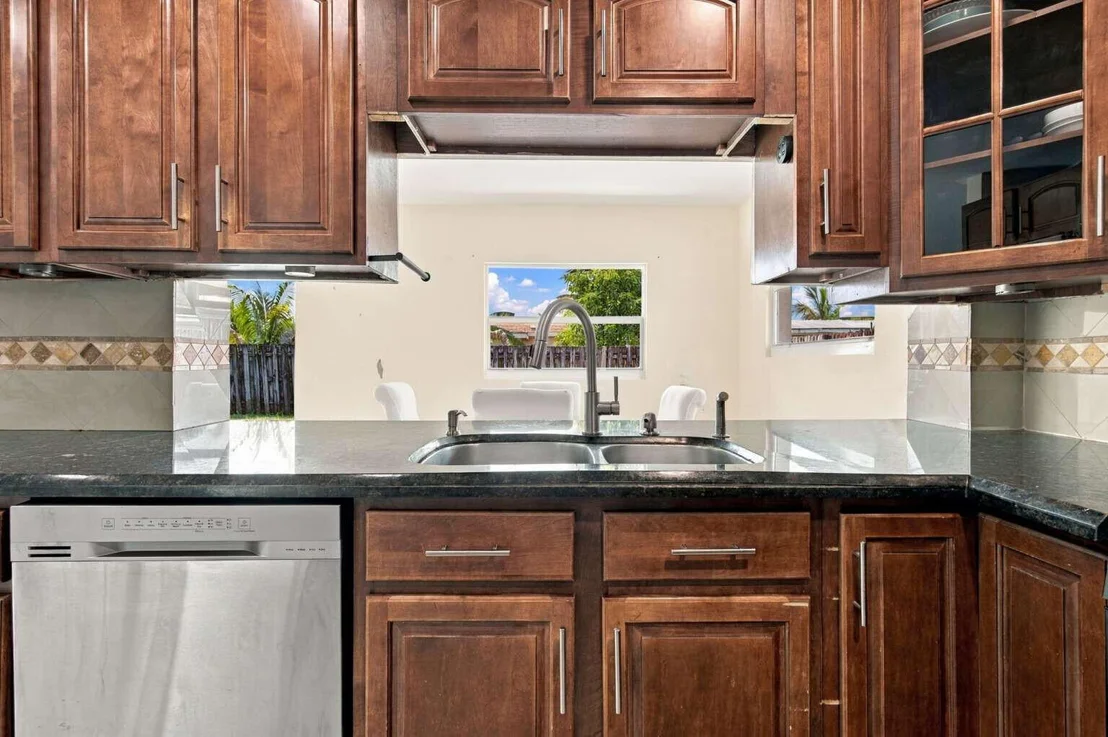 Photo of 7640 SUNSET STRIP