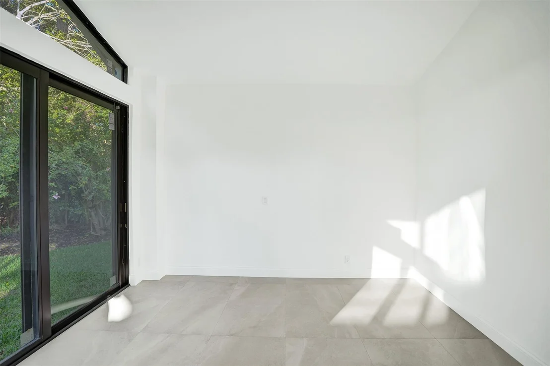 Photo of 4701 Pine Tree Drive