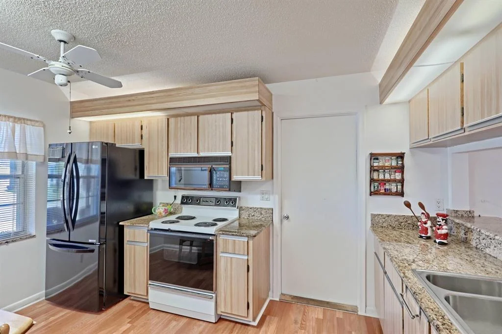 Photo of 6531 Overland Drive