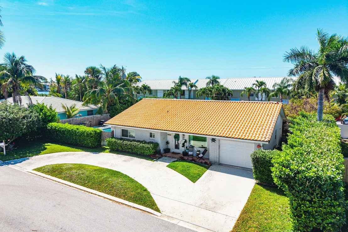 Photo of 804 South Road
