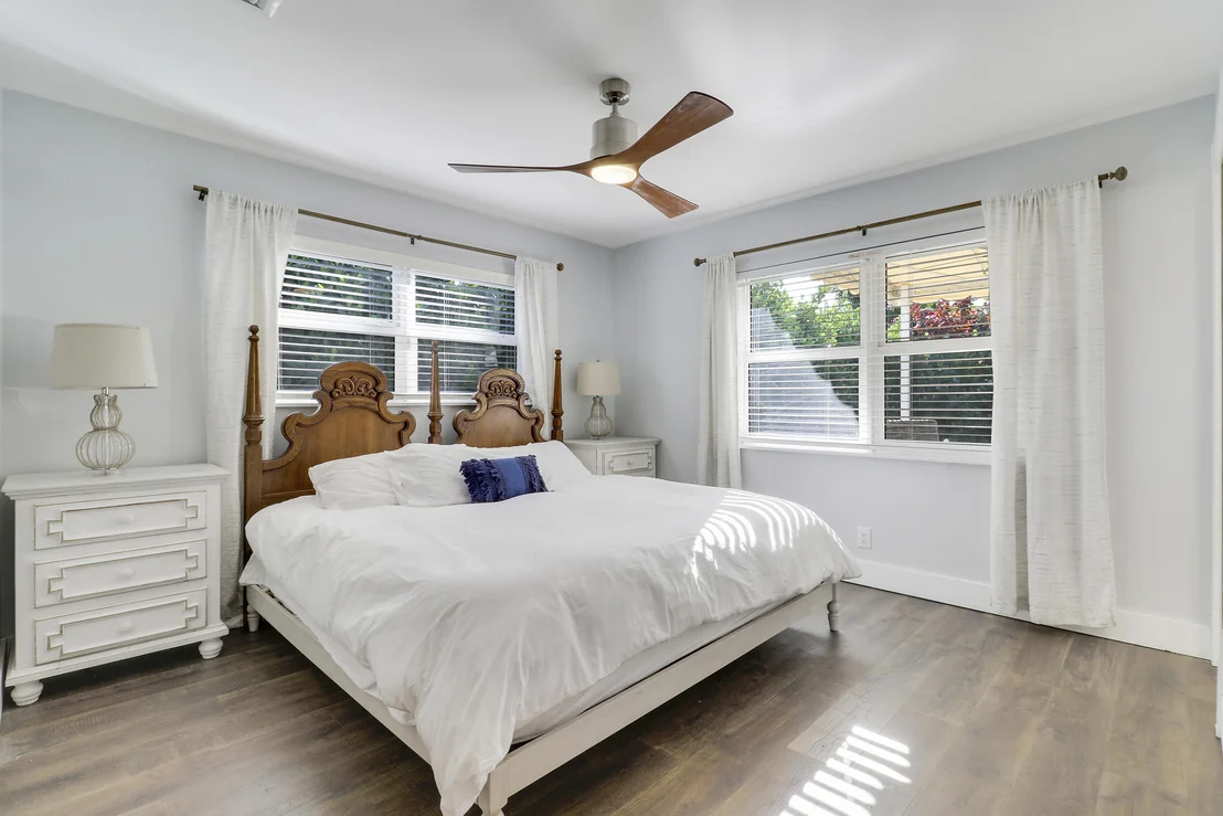 Photo of 424 Ebbtide Drive
