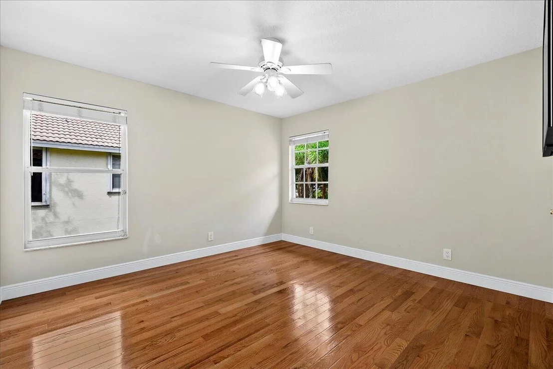 Photo of 140 Victorian Lane
