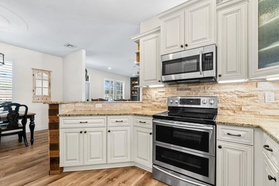Photo of 18312 Orange Grove Boulevard