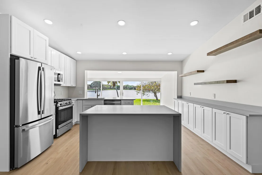 Photo of 302 Riverside Drive