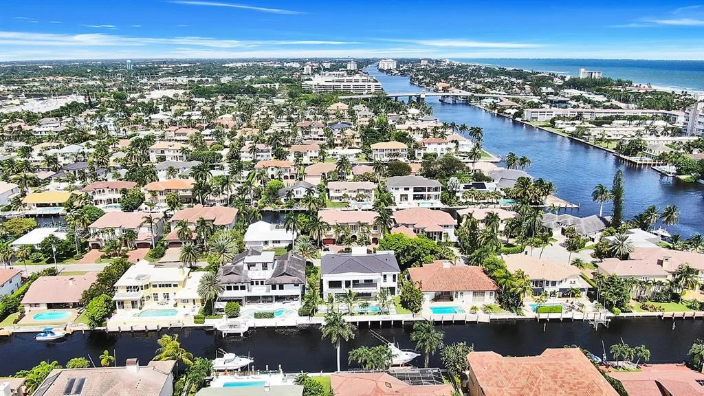 Photo of 960 Banyan Drive