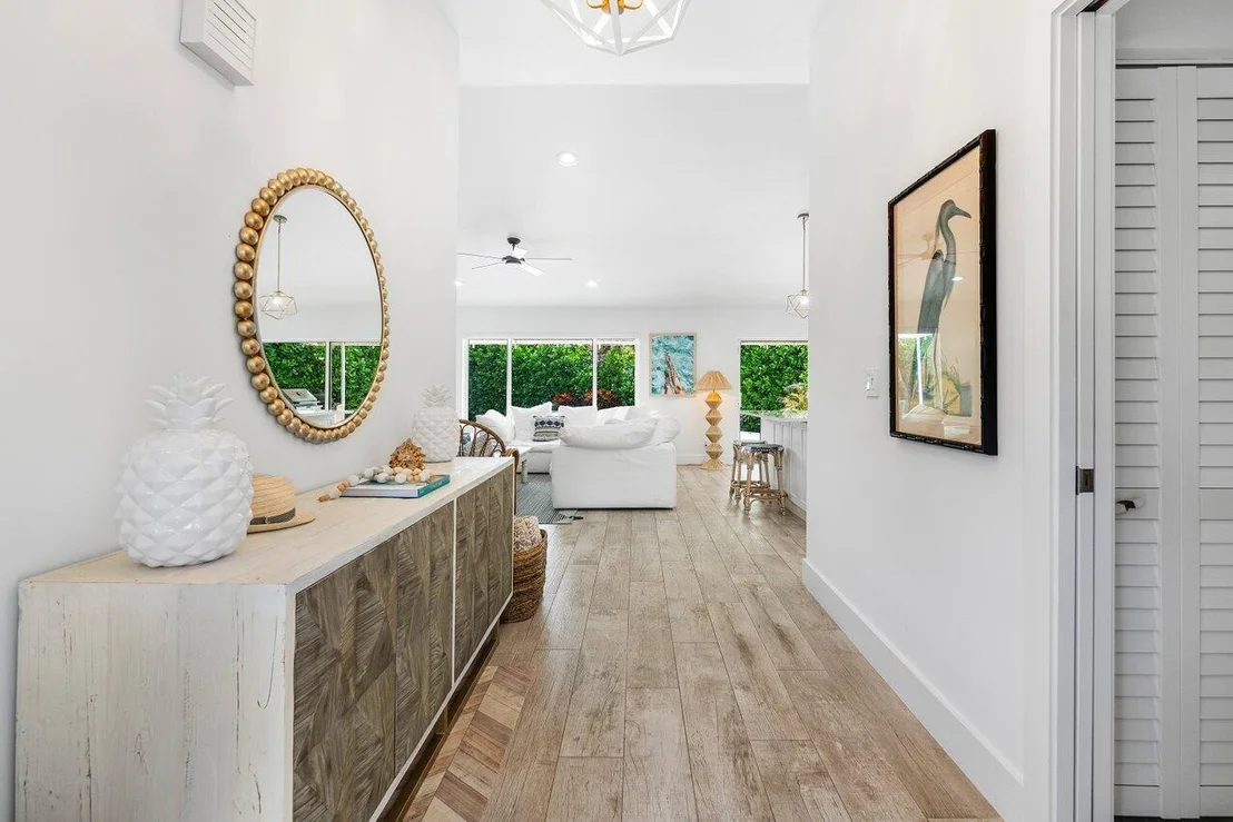 Photo of 415 Enfield Road