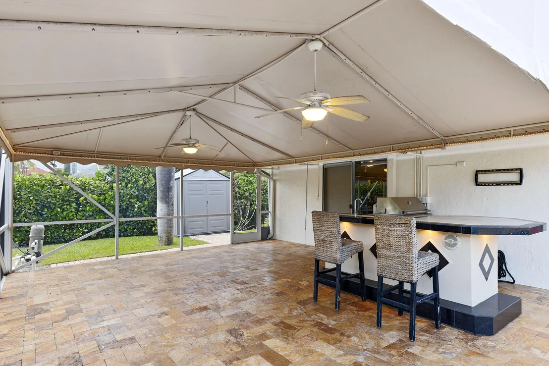 Photo of 634 Riviera Drive