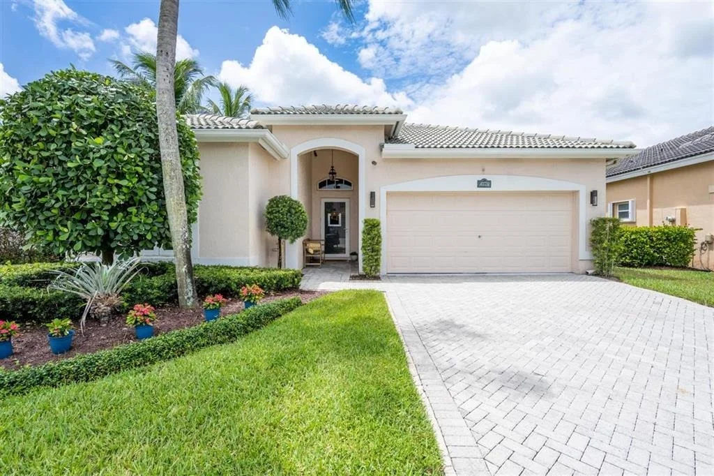 Photo of 3770 Old Lighthouse Circle