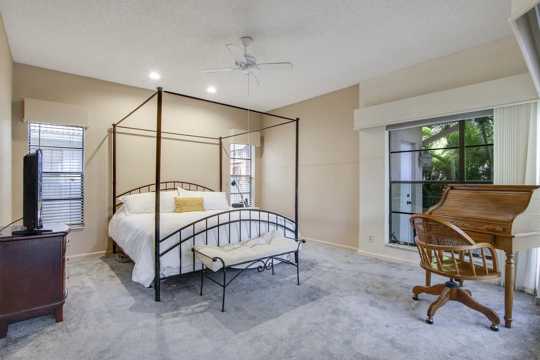 Photo of 7770 La Corniche Circle