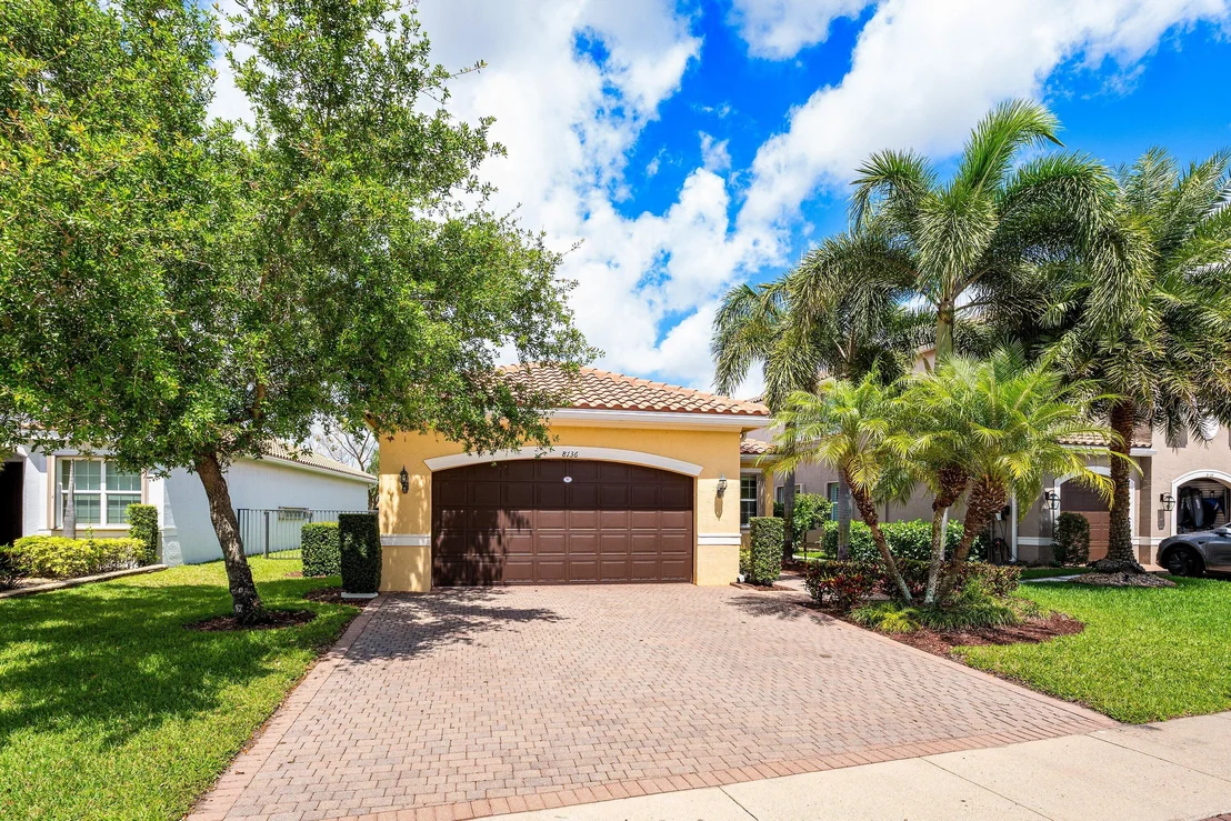 Photo of 8136 Pinnacle Pass Way