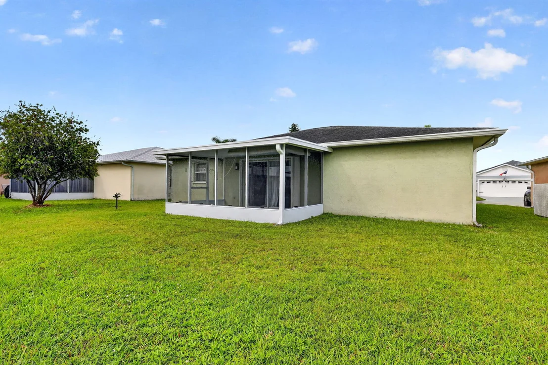 Photo of 6672 Campanilla