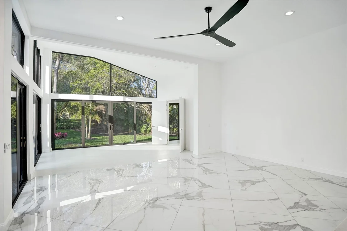 Photo of 4701 Pine Tree Drive