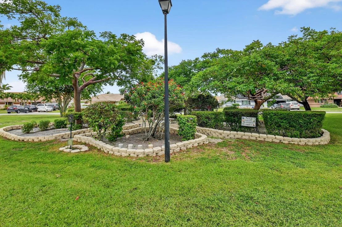 Photo of 5875 Sun Pointe Circle