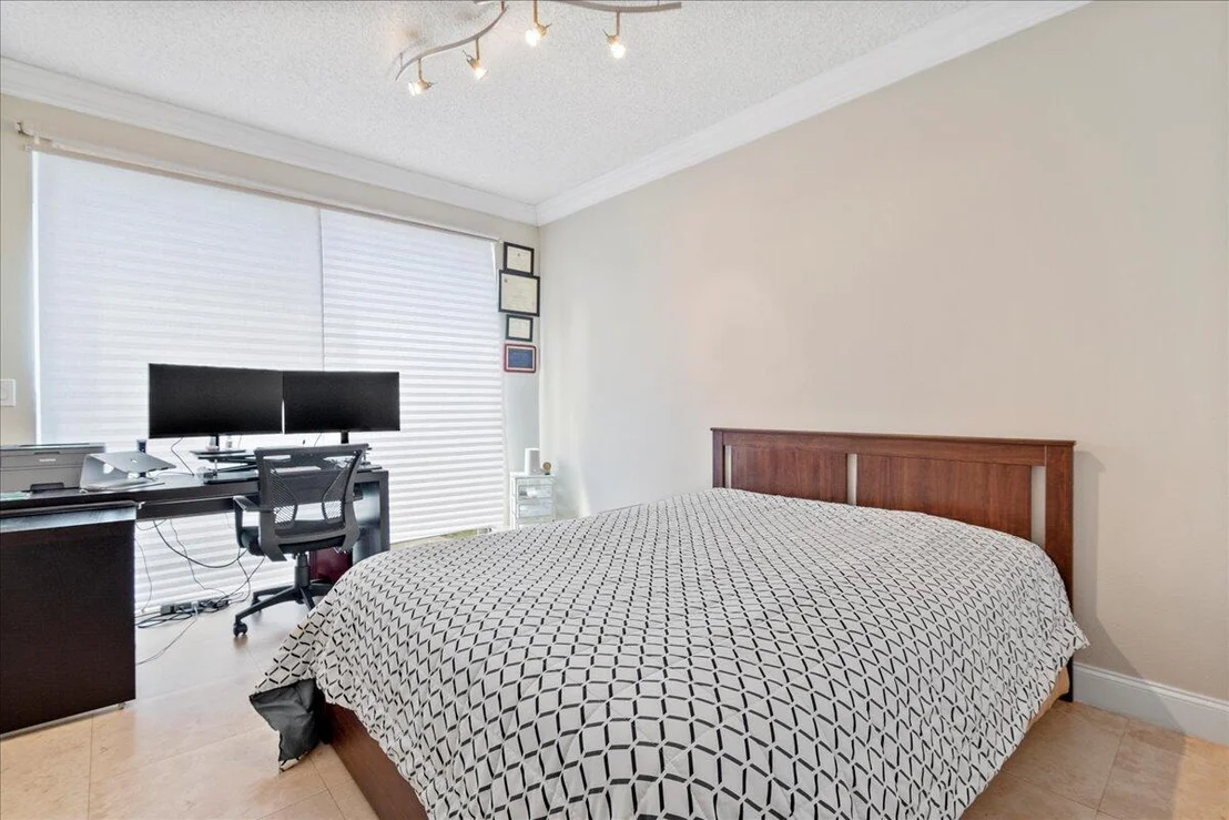Photo of 9918 Warner Lane