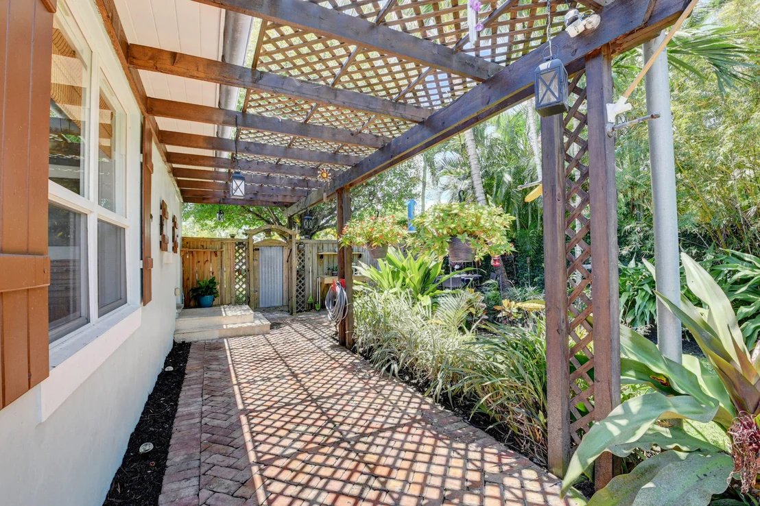 Photo of 145 Tangerine Trail