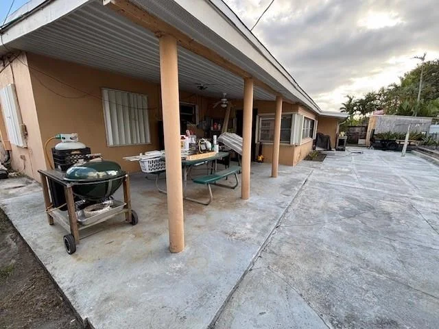 Photo of 1251 W 61st Place