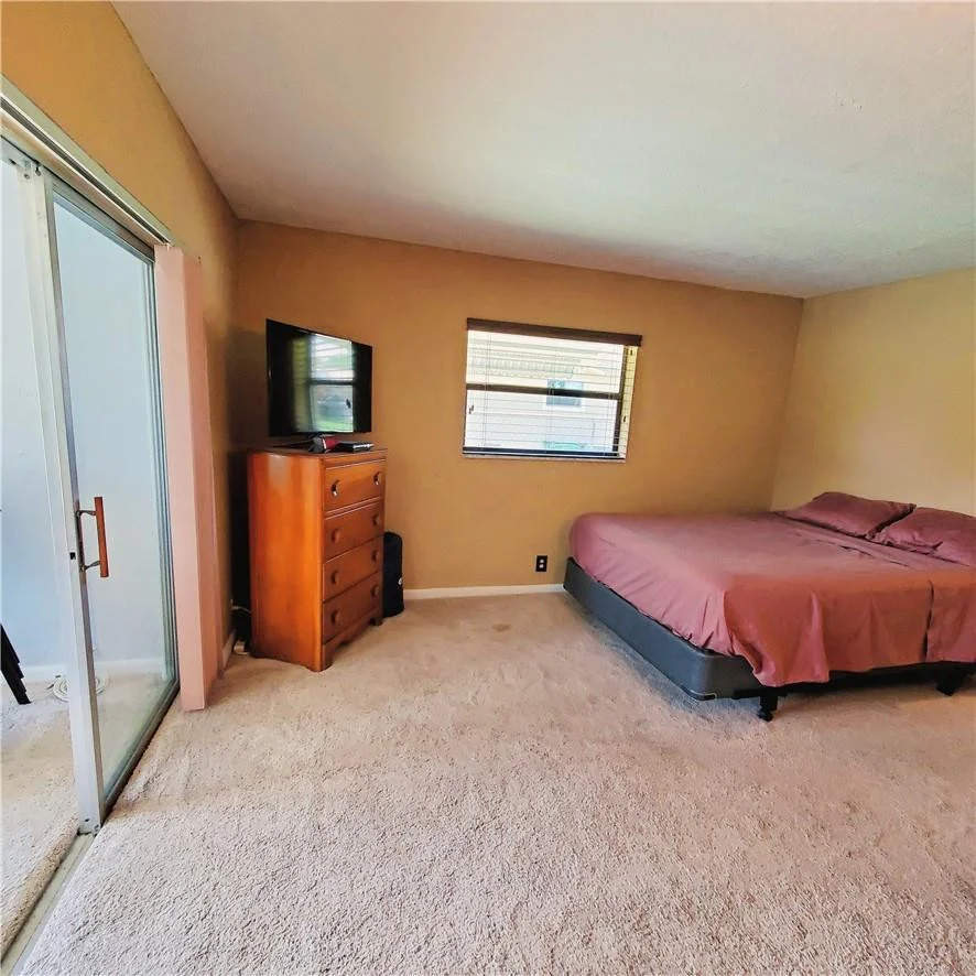 Photo of 705 NW 80th Terrace