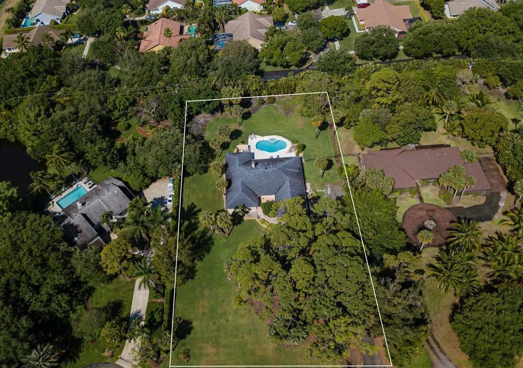 Photo of 2520 Greenbrier Drive