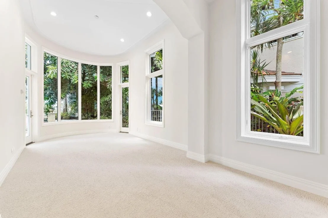 Photo of 42 Saint Thomas Drive
