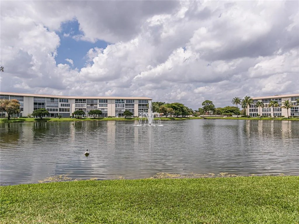 Photo of Unit B1 at 1903 Bermuda Circle