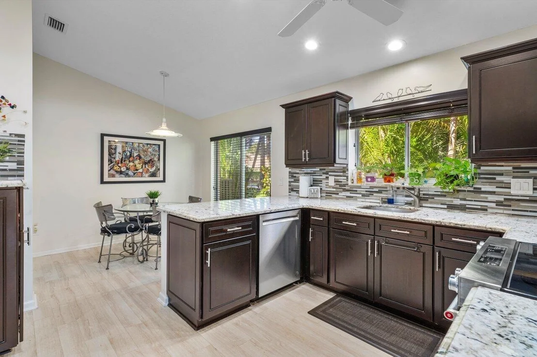 Photo of 7288 Via Palomar