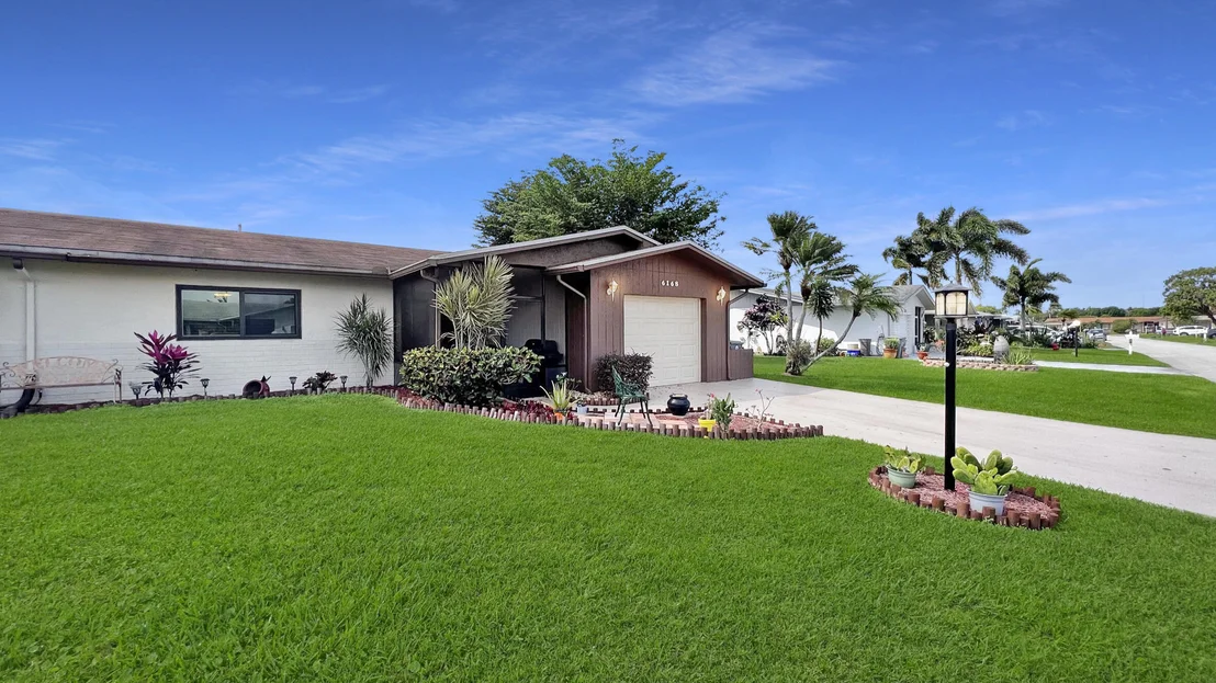 Photo of 6168 Overland Place