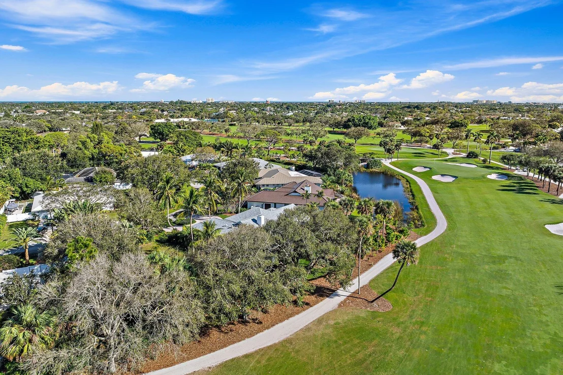 Photo of 209 Fairway W