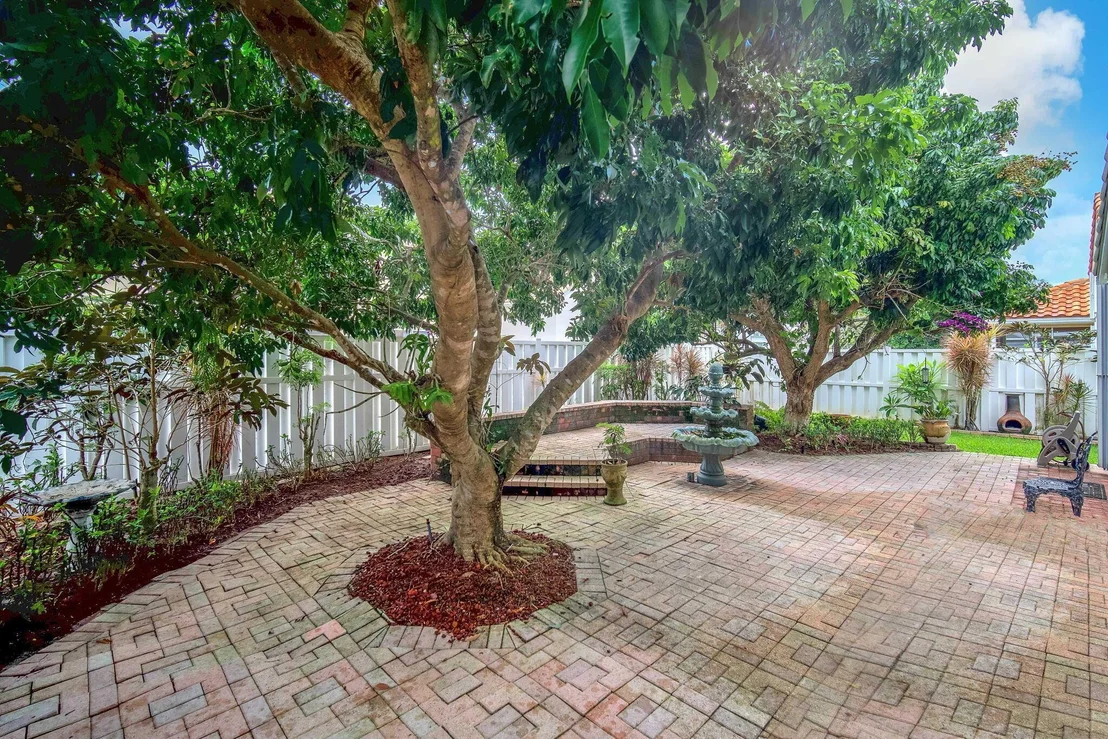 Photo of 7627 Thornlee Drive
