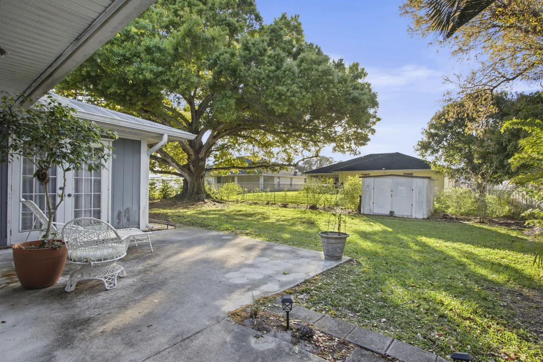 Photo of 5407 Sunset Boulevard